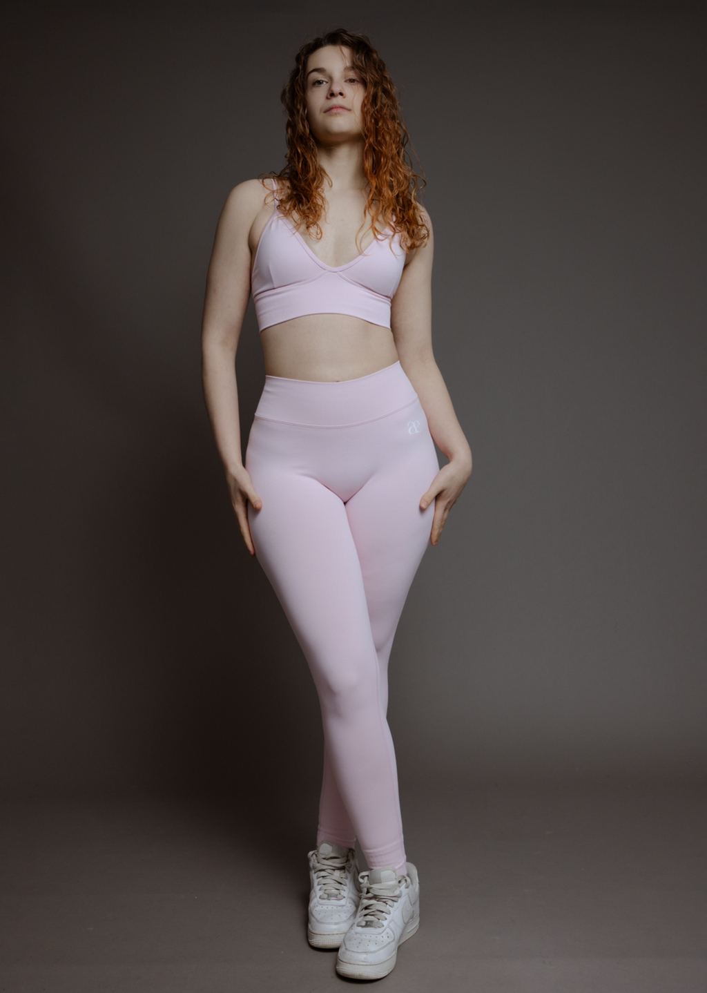 Balance Bra & Leggings | Berry Milk